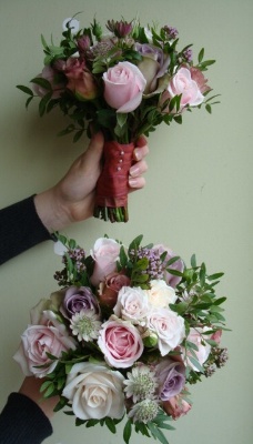 Vintage rose maids posy